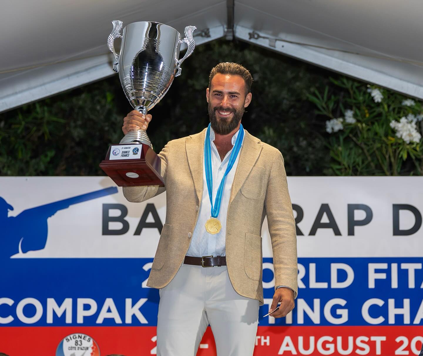 Világcsúccsal védte meg címét Jéri Tamás