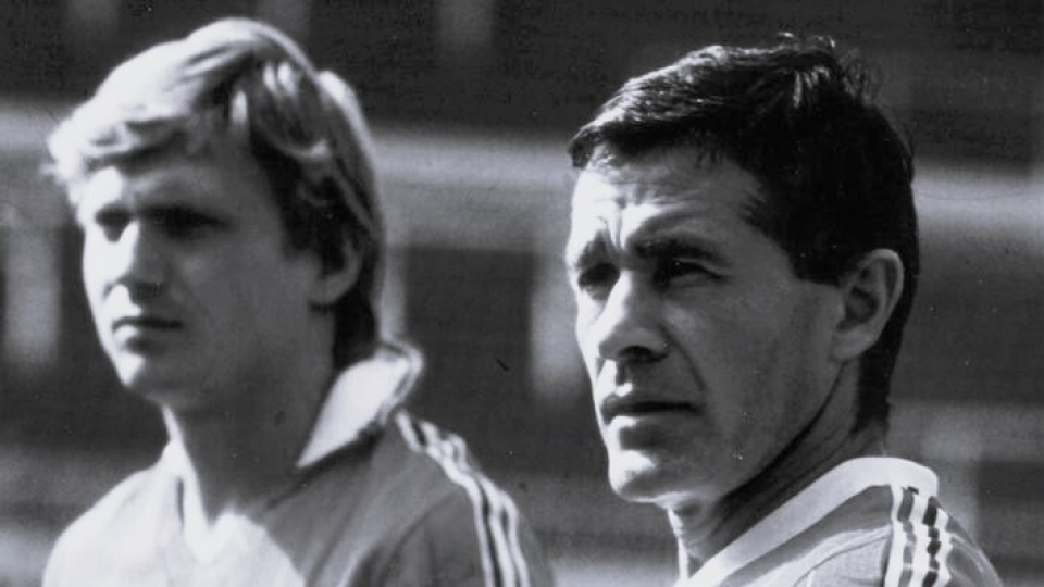 Elhunyt Mezey György