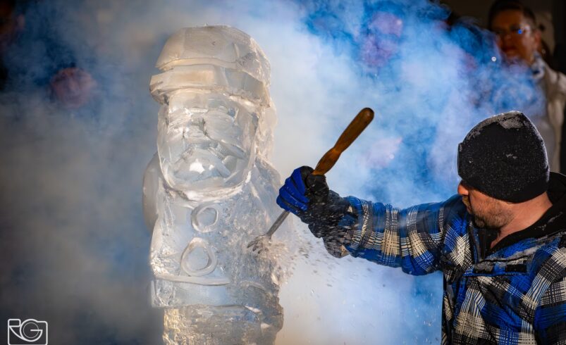 Jégszobrász show Csongrádon